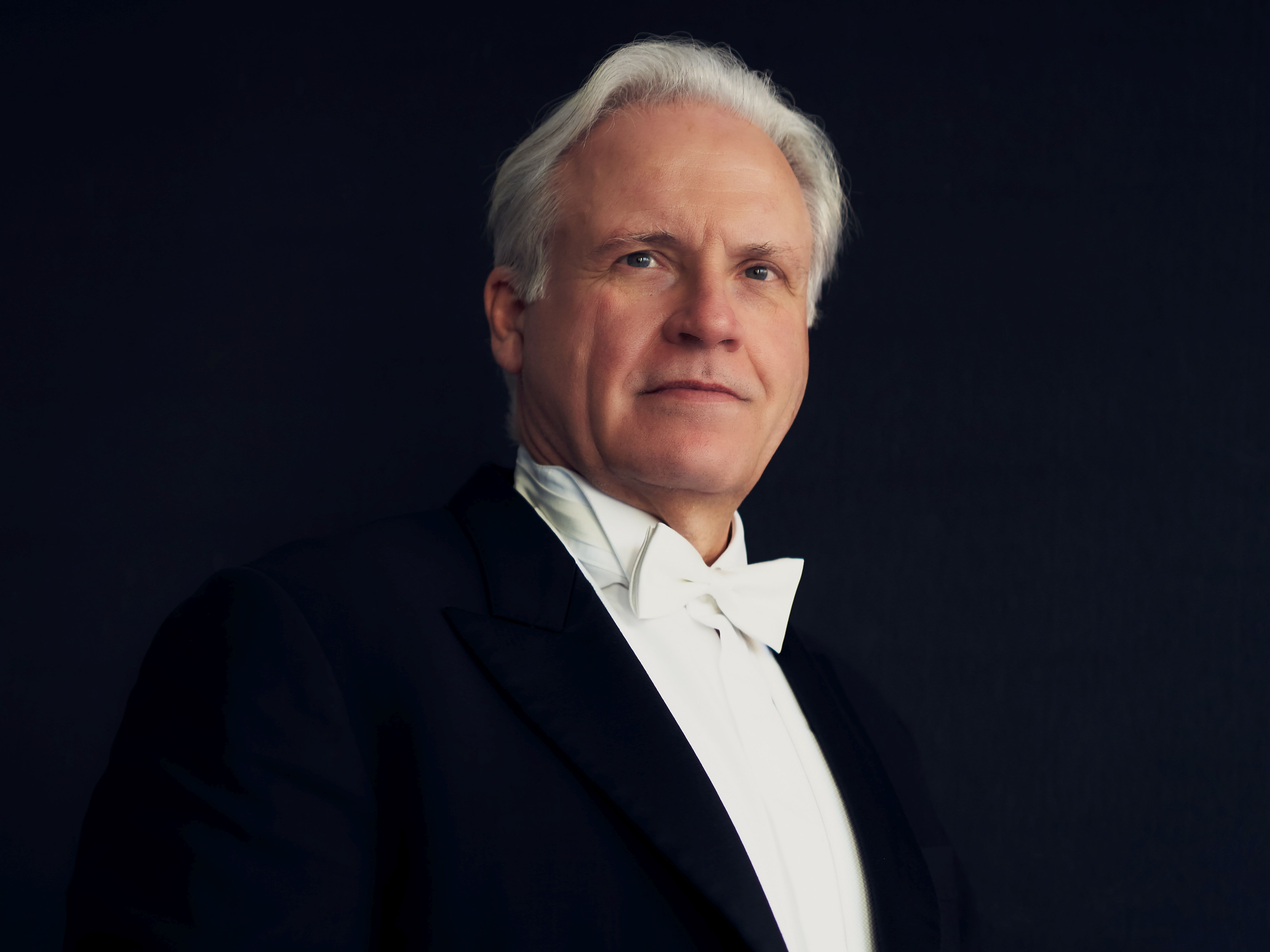 MARKUS STENZ DIRIGE BEETHOVEN E MAHLER PER LA 65a STAGIONE DELL’ORCHESTRA SINFONICA SICILIANA