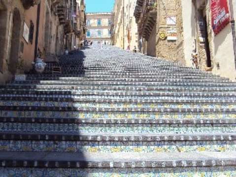 RIACCENDIAMO CALTAGIRONE