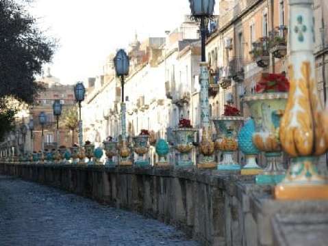 CALTAGIRONE: NOTTI VERDI DELLA CULTURA